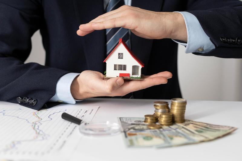 Start investing today with real estate and financial planning tools.